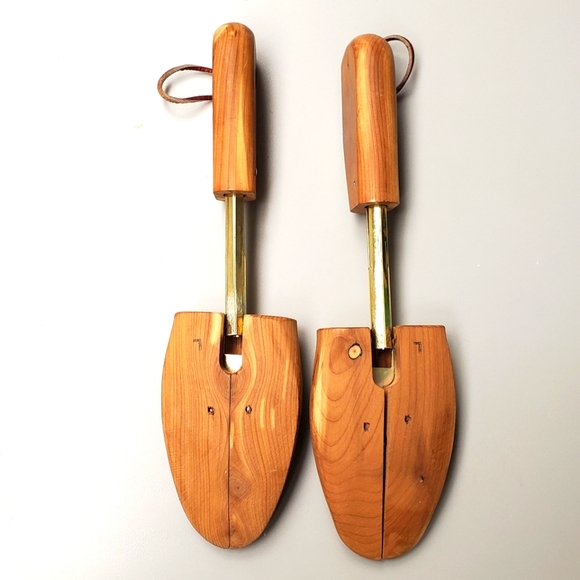 Cedar Shoe Trees Adjustable Rochester Shoe Tree Company Made in USA - Picture 2 of 3